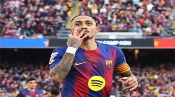 رافينها يكشف كواليس بقائه في برشلونة وتأثير هانزي فليك على مسيرته الكروية